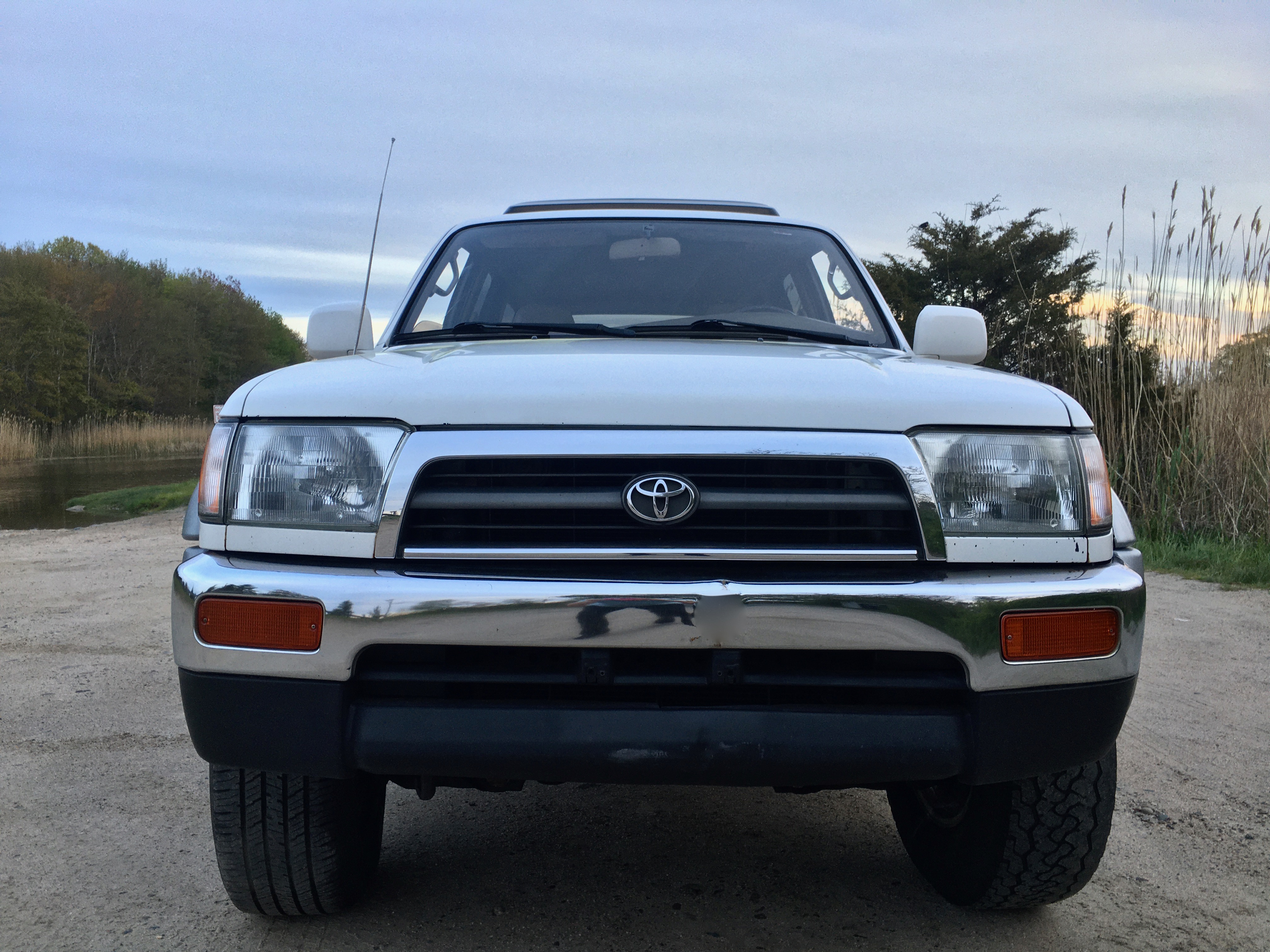 Go Motors Niantic, CT Purveyors of 3rd Generation Toyota 4Runners and other lengedary classics